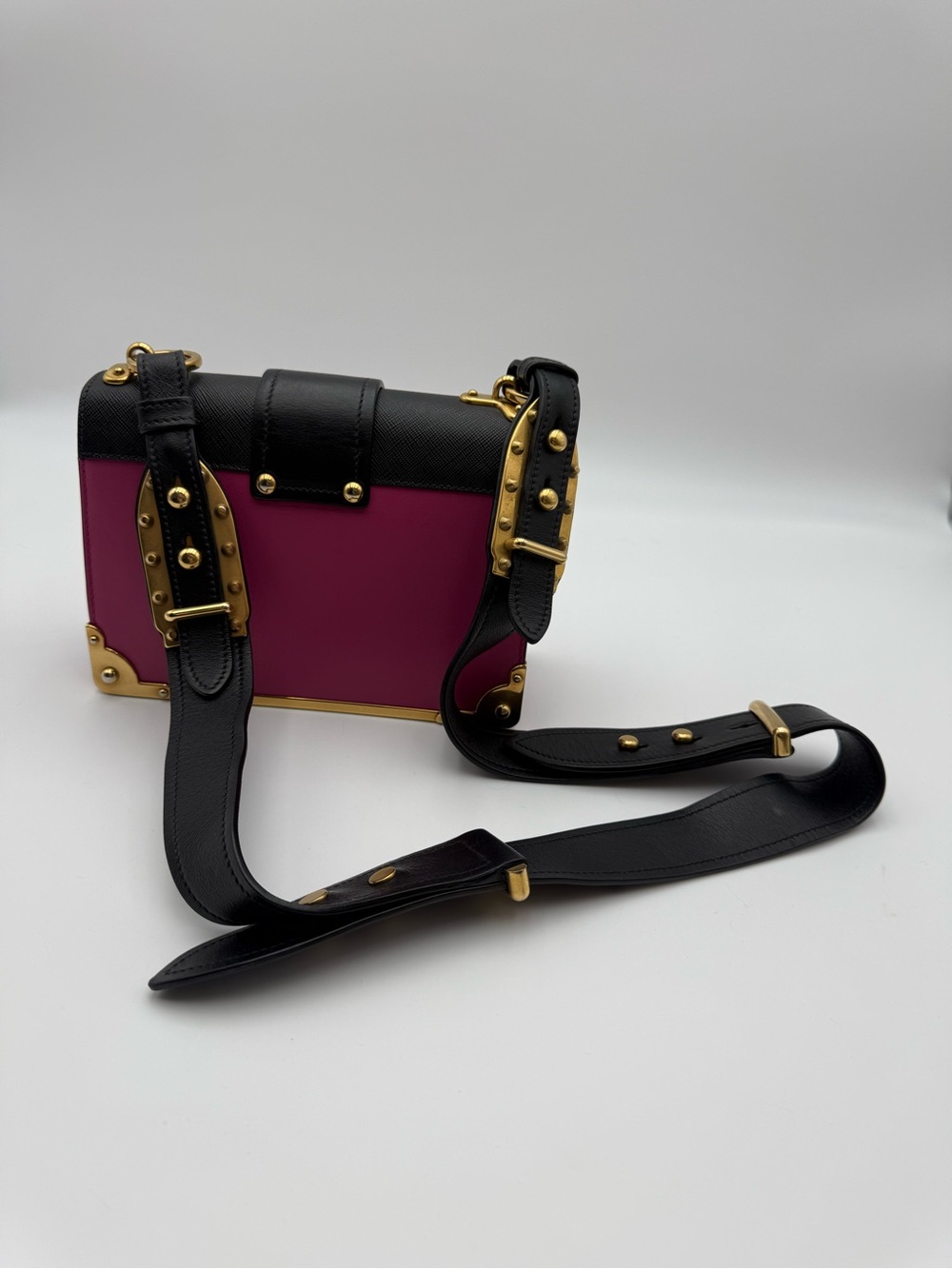 Prada Pink and Black Cahier with gold hardware - Picture 5 of 14